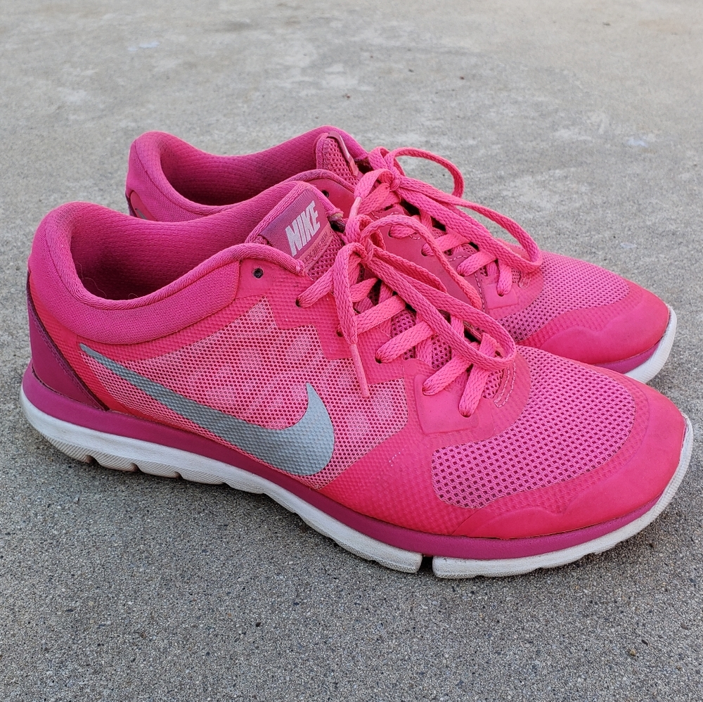 Nike Pink Flex 2015 Run - Size 8.5